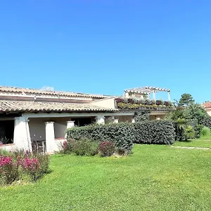 Iss Travel, 1 - 100 M From Cala D'ambra Apartment